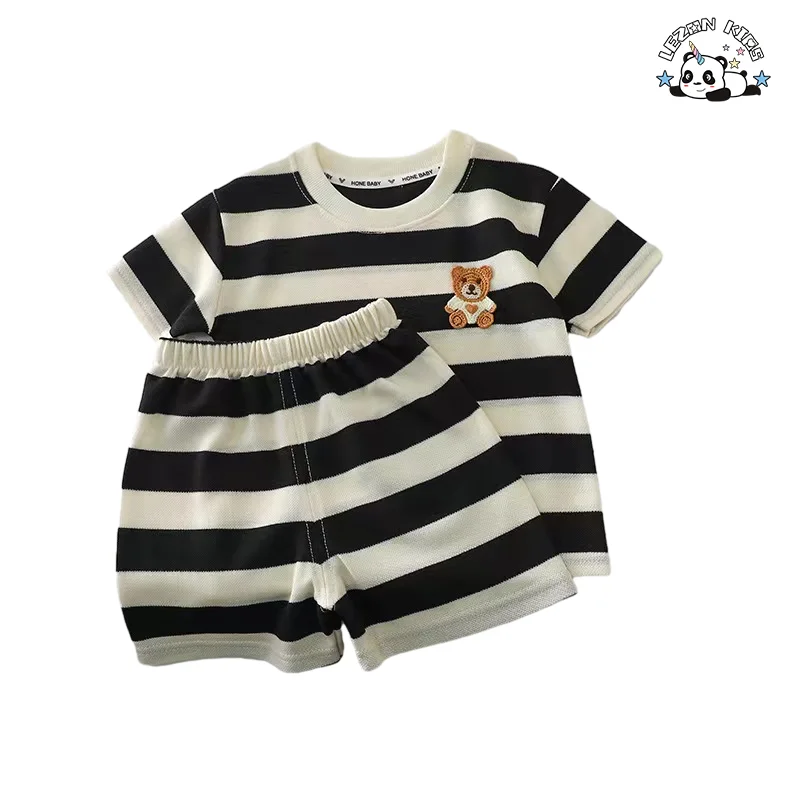 LEZONKIDS - Customizable Wholesale Cute Bear Patch T-shirt and Casual Shorts Girls Clothing Sets 2pcs Girl Outfit Set
